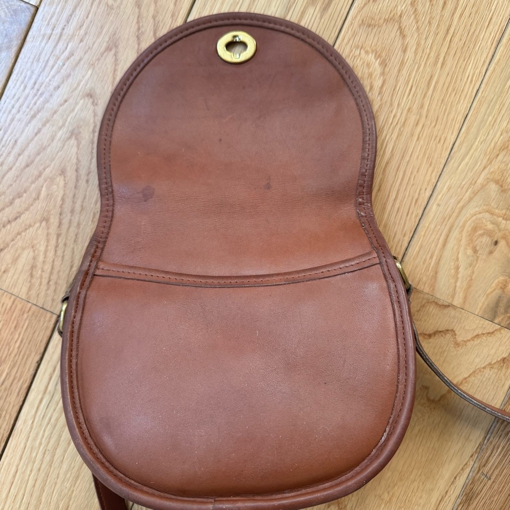 Vintage Coach Watson 9981 British Tan Leather Crossbody Bag - Picture 4 of 12